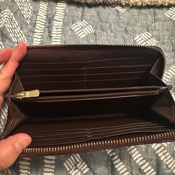 Coach Tan and Purple Signature Wallet - Picture 4 of 6